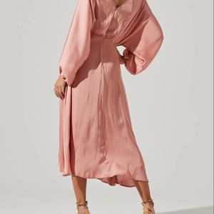 Satin-like midi dress with front slit
